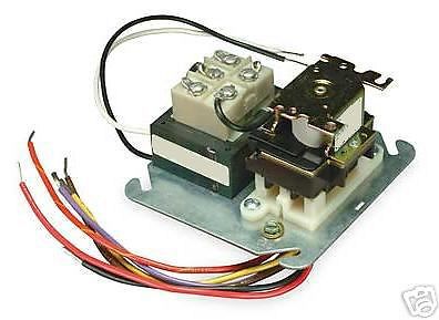 Whiterodgers 90-112 40va 120/24v dpdt transformer relay for sale