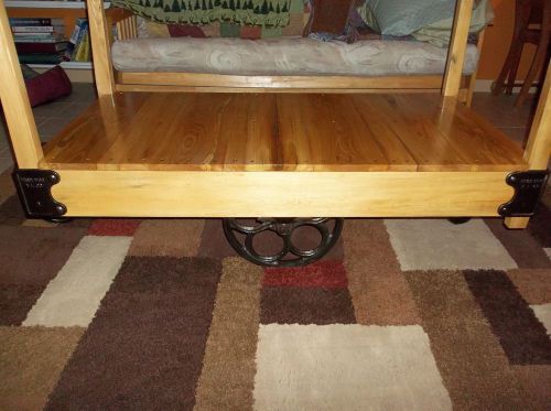 ANTIQUE VTG MICHIGAN MFG. L CO. INDUSTRIAL G. R. &amp; I. RAILROAD CART COFFEE TABLE