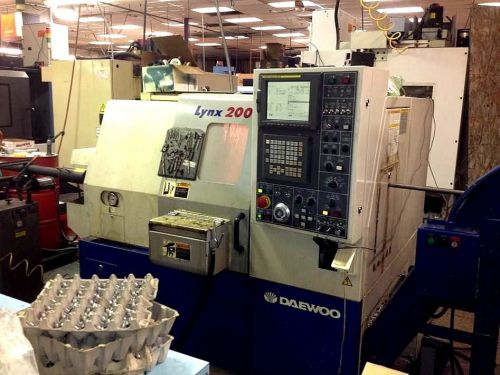 2000 DAEWOO LYNX 200A CNC LATHE, COLLET Chk, FANUC 21iT CONTROL