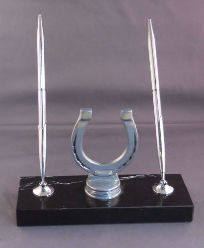 Horseshoe Double Ball Pen Desk Set-working