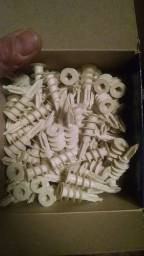 Self screw drywall anchor