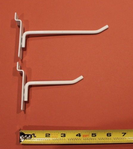 Lot of 100 - Asst 4&#034; &amp; 6&#034;  Slatwall Metal Hooks With 30 Degree Tip - White