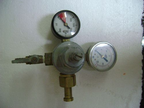 Taprite 1800 PSI Compressed Gaz Regulator 366M SERIES 740 Max. inlet Pressure