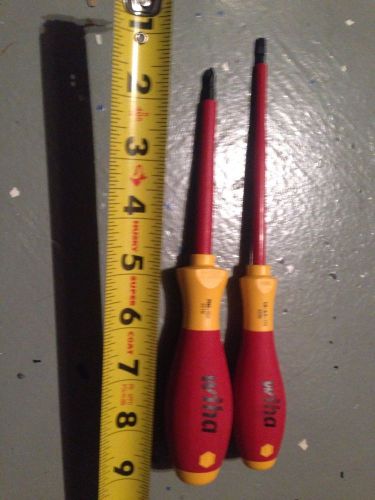 2 Wiha SoftFinish 1000 V Insulated Screwdrivers