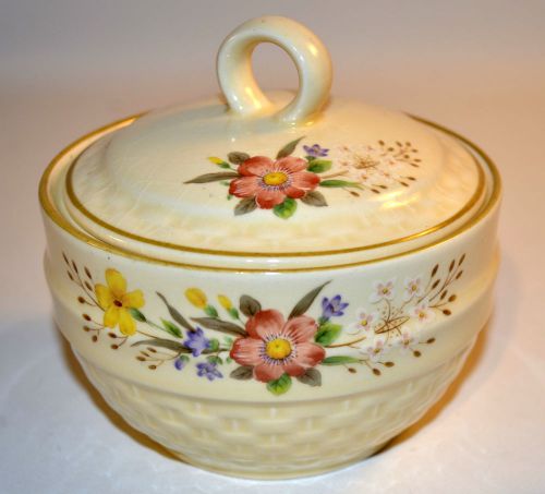 Stoneware Japan Beige Sugar Bowl with Flower