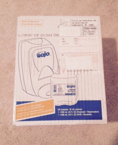 Gojo Dispenser Kit 5162-D1 Luxury Foam Antibacterial Handwash