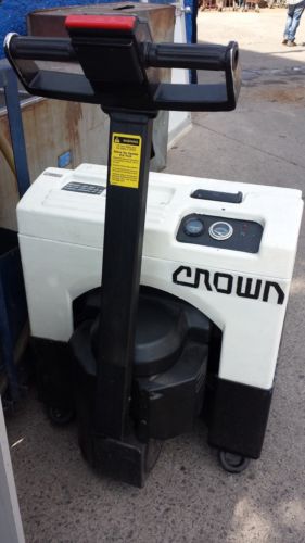 Crown Electric Pallet Jack