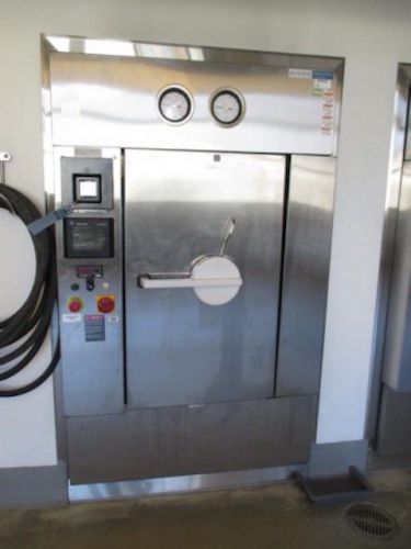 Steris SV-136H Prevac Steam Sterilizer / Autoclave  45 PSI  MFG 2003