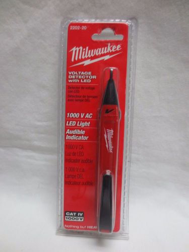 Milwaukee 2202-20 Voltage Detector w/ Led Light