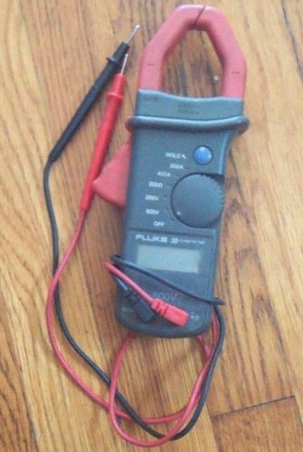 Fluke 30/32 Multimeter Amp Meter 600V 600A Clamp Digital Handheld Leads and Case