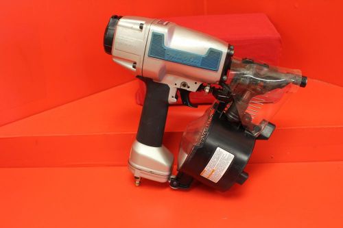 Makita AN611 Pneumatic Air Coil Roofing Nailer