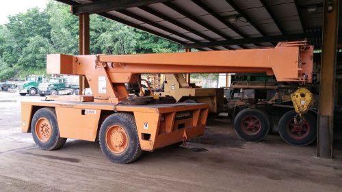 Broderson IC200-2B Carry Deck Crane