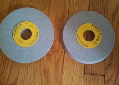 2 New NORTON  5/3-3/4&#034;x1-3/4&#034;x1-1/4&#034; Grinding Wheels 5SG46-VVS ME21563