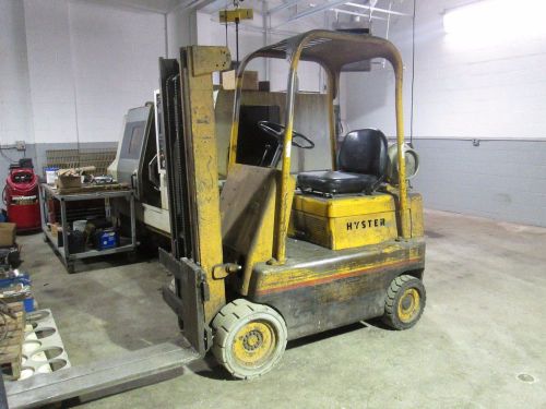 FORKLIFT, CHEAP, 5000LB. CAPACITY, CUSHION TIRE, 5 FT FORKS, BRAKES NEED REPAIR