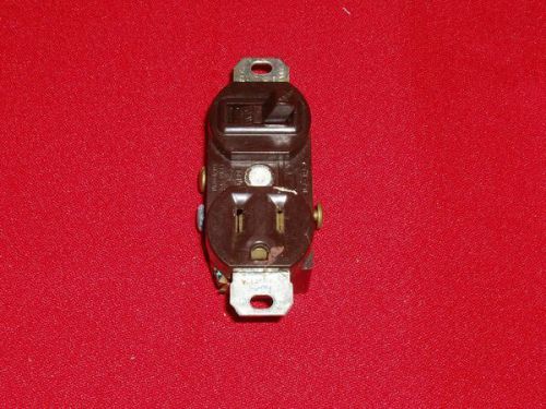 Vintage Leviton Toggle Switch &amp; 3 Prong Flush Receptacle ~ Outlet / Plug Antique