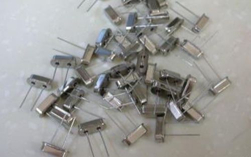 Pack50, 28MHz / 28.000 MHZ  Crystal Oscillator HC-49S