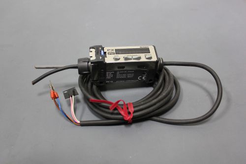 KEYENCE PHOTOELECTRIC SENSOR AMPLIFIER PX-10  (S19-3-22A)