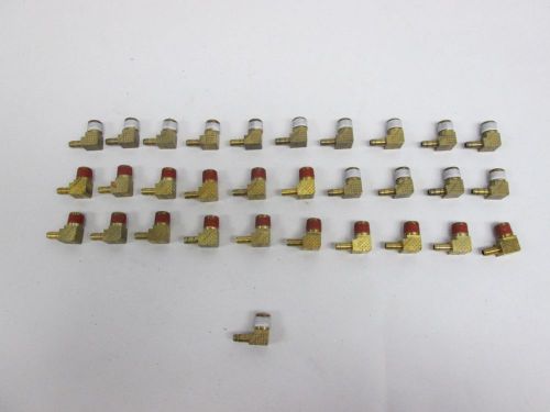 LOT 31 NEW PARKER BRASS 1/4IN NPT 90 DEG NOZZLE FITTING D315548