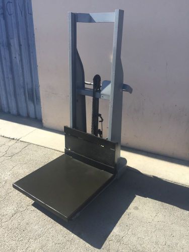 BIG JOE MANUAL HYDRAULIC DIE LIFT CART JACK- #2154