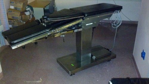 SURGICAL TABLE: SKYTRON ELITE 6000 (Split-leg &amp; designed for C-arm access)