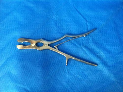 V. Mueller CH560 Sauerbach Rib Shears