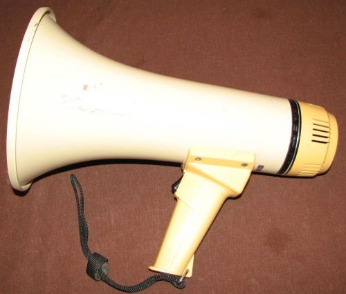 Vintage TOA Electric ER-332 Transistor Megaphone - 6w output