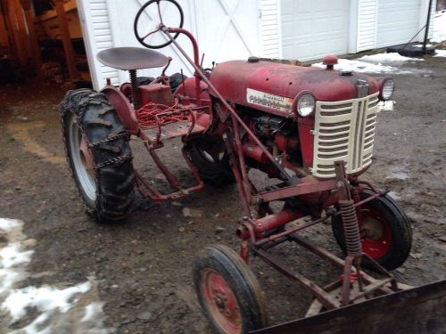 Farmall Cub McCormick Fast Hitch &amp; Front Snow Plow