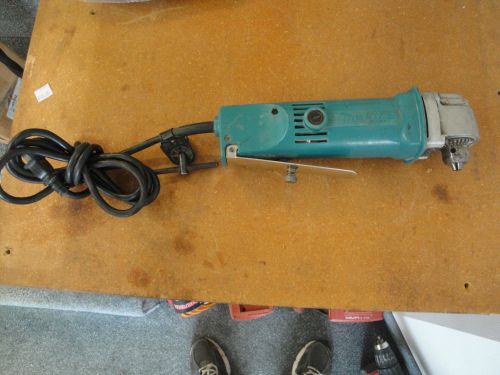 Makita DA3000R  3/8&#034; Angle Drill 0-1400rpm 2.8A