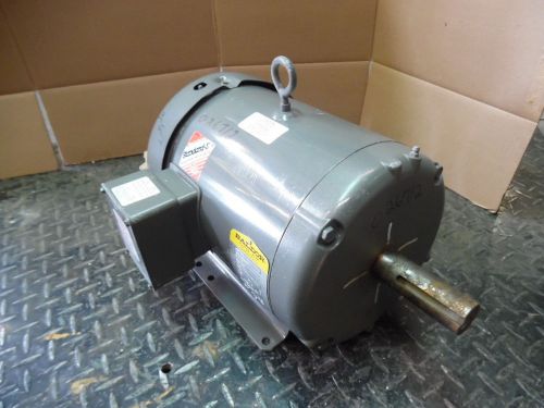 BALDOR 7 1/2 HP INDUSTRIAL MOTOR, 230/460V, 1760RPM,FR 213T, SN:F0108021540, NEW