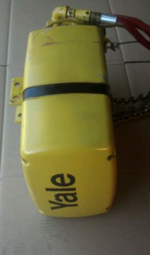 Yale KAL1/2 10TH25S1 - 1/2 Ton - Air Hoist