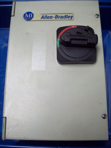 Allen-Bradley 194R-NJ030P3-989 30Amp Fused Disconnect Enclosure 194R-M/A32434