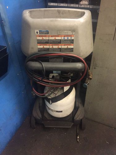 Air Condition Servicing Machine