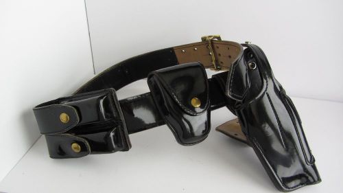 Jay Pee, Nelson, Shoemaker, Gouch. Belt, Holster, Cuffs and Clip Case Beretta 92