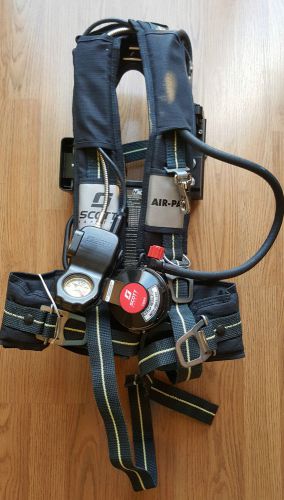 Scott Safety Air-Pak® 75™ SCBA 4.5 Firefighter Backframe with Harness 2007 Ed.