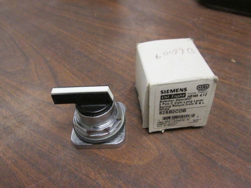 Siemens Oil Tight Selector Operator 525B2CDB 3-Position nema 4,12 New Surplus