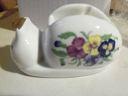 House of Drill Porcelain Tape Dispenser Holder White With Pansies