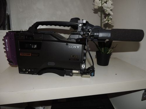 SONY HDW-F900 PAC2 WITH MIRANDA DVC 800 CONVERTER SONY HDW FIREWIRE LOW HRS