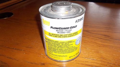 32 fl. oz. CPVC FlowGuard Gold Cement Medium Yellow All Weather CPVC Cement