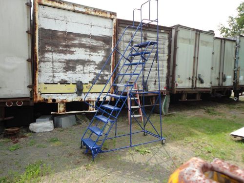 Industrial louisville steel warehouse 10 step ladder meets osha requriements for sale