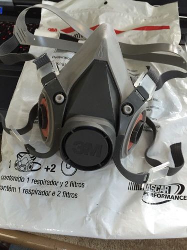 3M 6000 Series Half Facepiece Respirator, Medium, No Filters, 6291