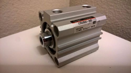 NEW SMC CDQ2B32-20D AIR PNUEMATIC CYLINDER 32mm BORE 20mm STROKE