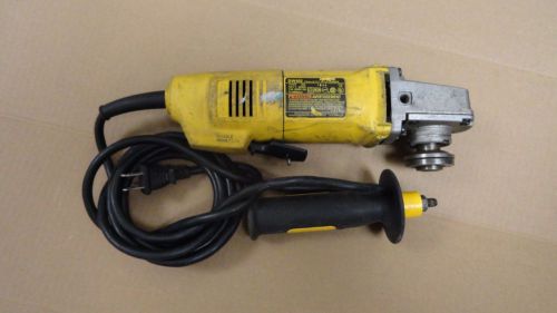 DEWALT 4-1/2&#034; ANGLE GRINDER DW402