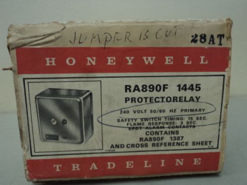 HONEYWELL RA890F 1445 PROTECTORELAY FLAME SAFEGUARD CONTROL RELAY- JUMPER CUT