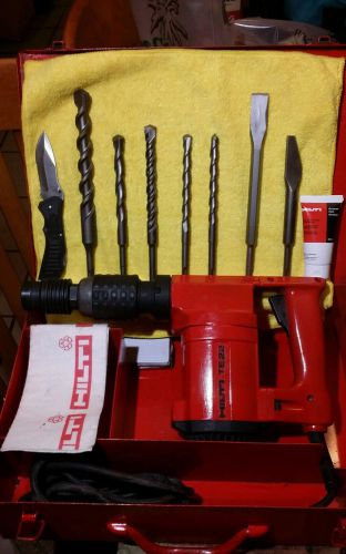 HILTI TE 22 DRILL, PREOWNED, GREAT CONDITION, FREE EXTRAS, FAST SHIPPING