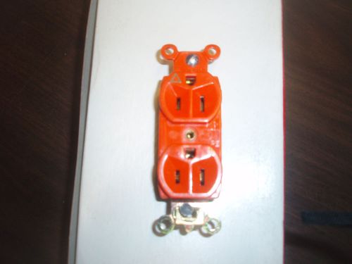 Isolated Ground Duplex Receptacle, Orange, P&amp;S IG6200, 15 A 125V, Qty 10