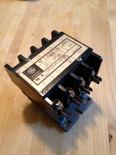 GENERAL-ELECTRIC-CR353AC4AA1-30amp-4pole