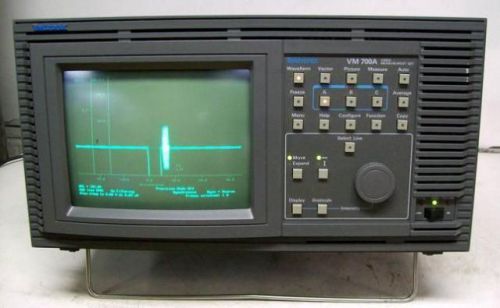 TEKTRONIX VM700A TOUCHSCREEN VIDEO MEASUREMENT SET HDW V6.0 OPT 01 V2.08