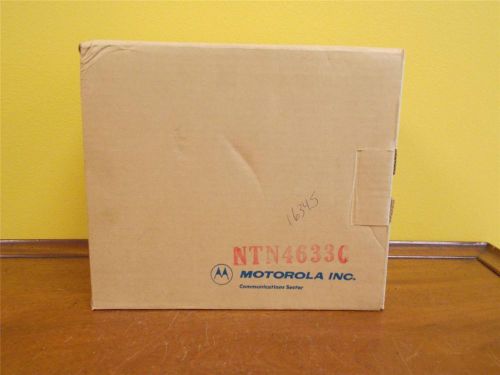 New Motorola NTN4633C Single Radio Charger HT600 MT1000