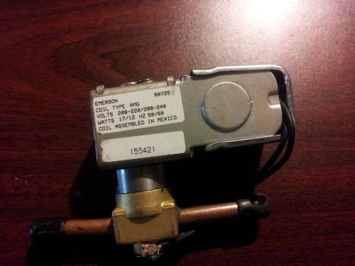 New Emerson VALVE-SOLENOID 208-240V  R0725 HC155421