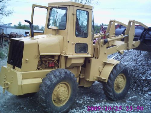 AC 545  LOADER diesel 4x4 drive,/2 yard bucket , 12&#039;SNOW BLADE , Cat color!